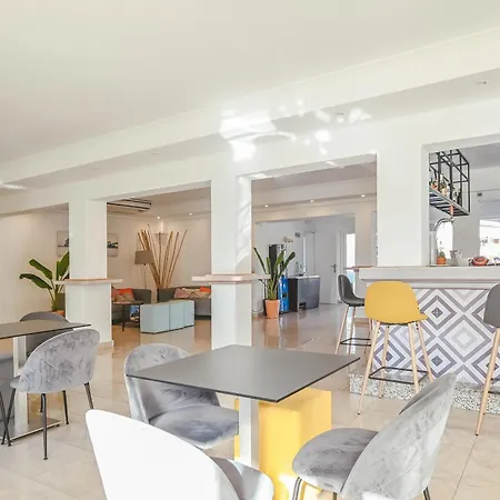 Lliteras קאלה ראטג'אדה