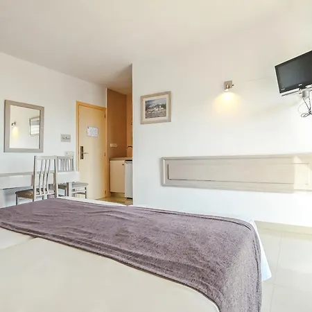 Lliteras * קאלה ראטג'אדה