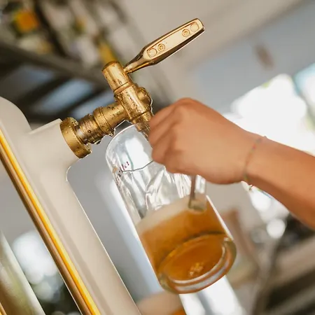 Lliteras מלון קאלה ראטג'אדה