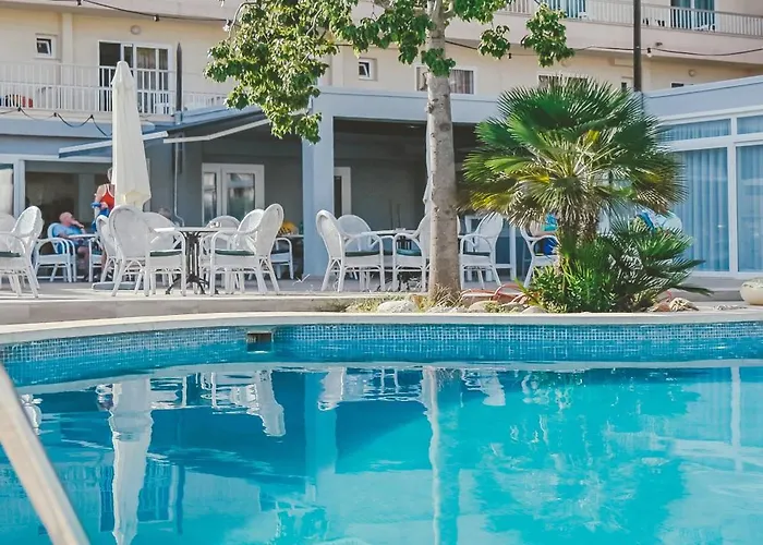 Lliteras * 卡拉纳雅达