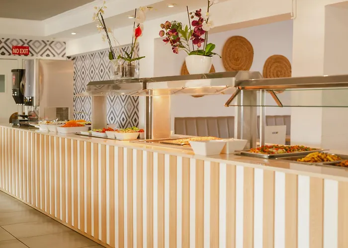 Lliteras Szálloda *